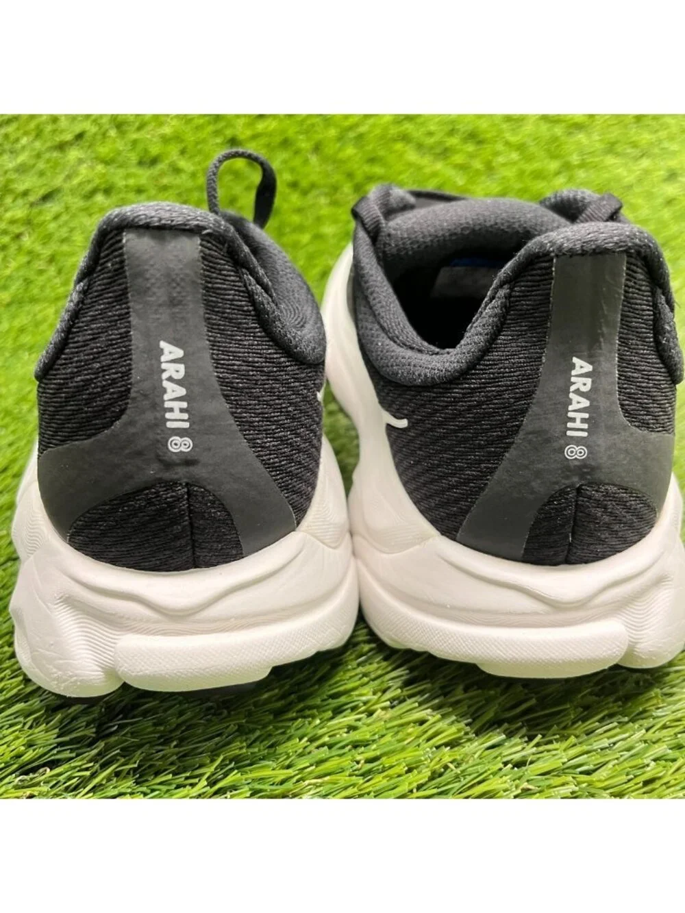 Hoka One One Arahi 8 Womens Size 7.5D Black Athletic Running Shoes Sneakers